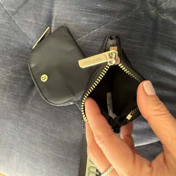 Lululemon black dual pouch wristlet with Gold Details - Picture 4 of 5